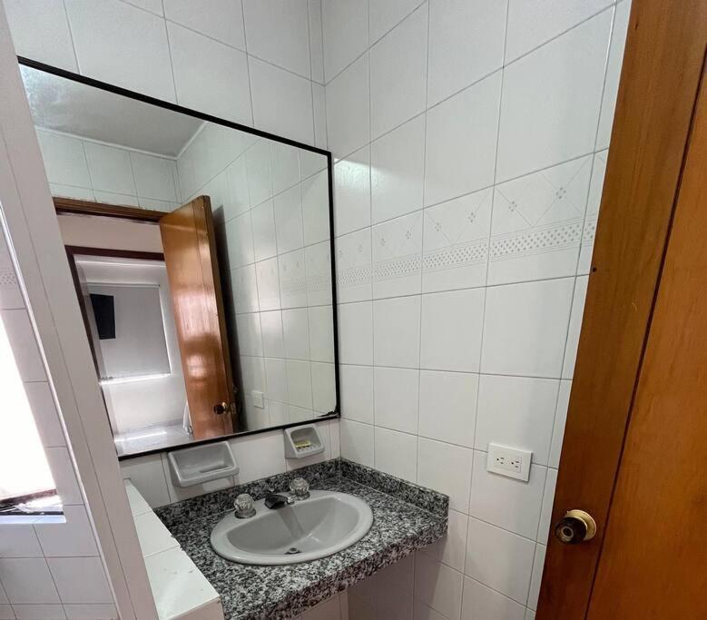 2 Bedroom 1 Bathroom Cabecera With Doorman *